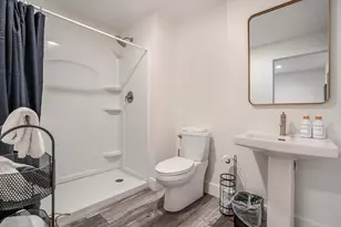 922 N Hill St, South Bend, IN 46617 - Photo 33