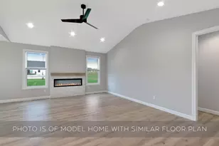 11377 Albany Ridge Dr, Osceola, IN 46561 - Photo 3