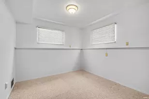 2621 Oak Leaf Cove, South Bend, IN 46628 - Photo 19