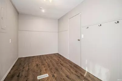 1512 Southlea Drive, South Bend, IN 46628 - Photo 9