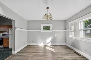 1530 Virginia St, South Bend, IN 46613 - Photo 9