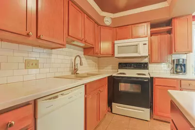 135 W Leyte Avenue, Mishawaka, IN 46545 - Photo 11