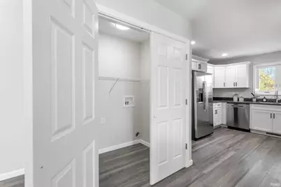 5428 Raleigh Drive, South Bend, IN 46614 - Photo 9