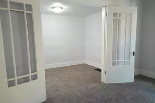 1146 College St, South Bend, IN 46628 - Photo 11