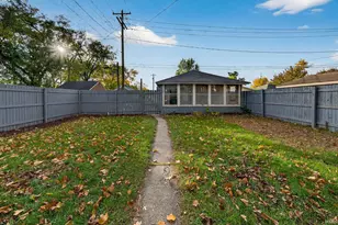 537 S 27th St, South Bend, IN 46615 - Photo 25