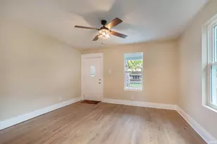 901 Lawndale St, South Bend, IN 46628 - Photo 5