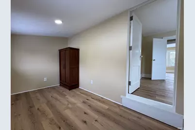 1013 E Fairview Avenue, South Bend, IN 46614 - Photo 13
