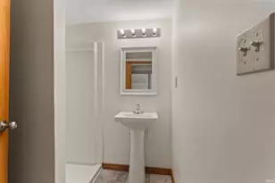 2301 Aurora Ave, Elkhart, IN 46517 - Photo 9