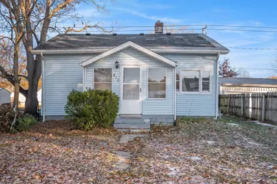 910 W Borley Avenue, Mishawaka, IN 46545 - Photo 1