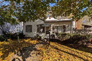 1602 College St, South Bend, IN 46628 - Photo 1