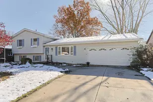 731 Steeplechase Dr, Mishawaka, IN 46544 - Photo 1