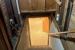 200 E Berry St, Middlebury, IN 46540 - Photo 13