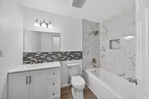 1747 N Olive St, South Bend, IN 46628 - Photo 15