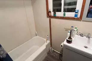 915 Fulton St, Elkhart, IN 46514 - Photo 5