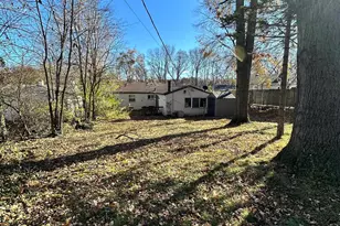 831 Lancaster Dr, South Bend, IN 46614 - Photo 23