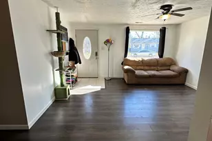 831 Lancaster Dr, South Bend, IN 46614 - Photo 3