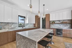 14766 Saleem Ct, Granger, IN 46530 - Photo 9