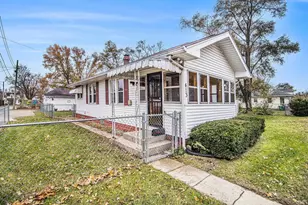 413 W Marion St, Mishawaka, IN 46545 - Photo 1