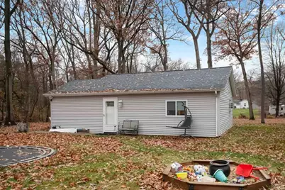 55384 Hollywood Boulevard, South Bend, IN 46628 - Photo 25