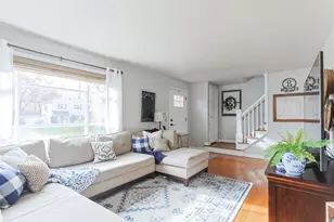 910 W Lawrence St, Mishawaka, IN 46545 - Photo 3