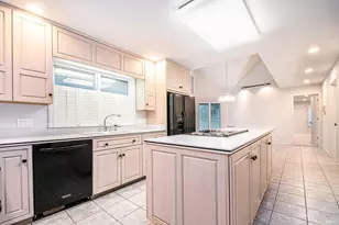 51803 Pebble Brooke Dr, Granger, IN 46530 - Photo 9