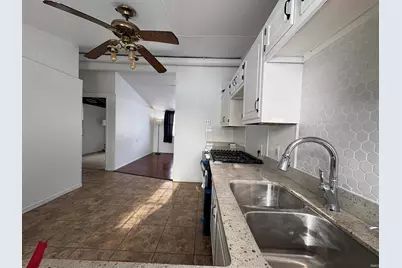 807 W Lowell Avenue, Mishawaka, IN 46545 - Photo 7