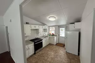 807 W Lowell Ave, Mishawaka, IN 46545 - Photo 5