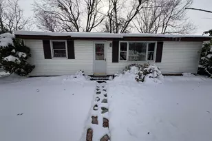 807 W Lowell Ave, Mishawaka, IN 46545 - Photo 15