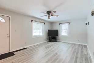 140 Oakside Ave, Mishawaka, IN 46544 - Photo 3