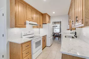 5305 Monticello Ct, South Bend, IN 46614 - Photo 9