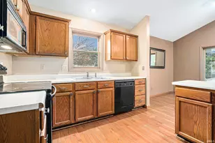 10300 Patricia Church Dr, Granger, IN 46530 - Photo 11