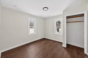 19801 Greenacre St, South Bend, IN 46637 - Photo 5
