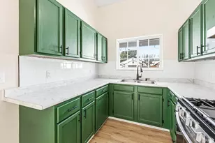 1828 Woodland Dr, Elkhart, IN 46514 - Photo 9