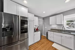 1005 White Oak Dr, South Bend, IN 46617 - Photo 9