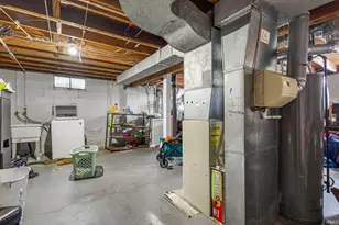 1250 Sussex Dr, South Bend, IN 46628 - Photo 17