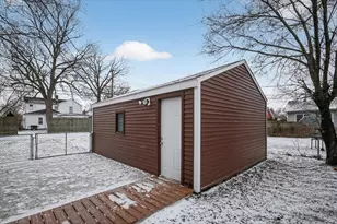 415 W Battell St, Mishawaka, IN 46545 - Photo 29