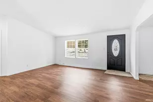 1628 S Spring St, Mishawaka, IN 46544 - Photo 7