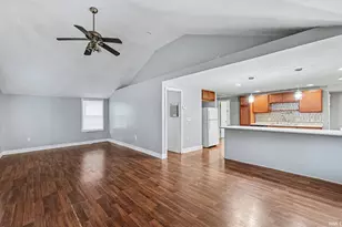 1026 W Rose St, South Bend, IN 46616 - Photo 9