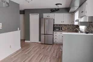 5912 Lansdown Blvd, South Bend, IN 46614 - Photo 3