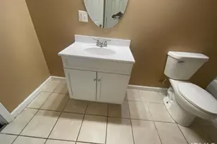 411 Studebaker St, South Bend, IN 46628 - Photo 15