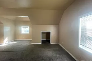 411 Studebaker St, South Bend, IN 46628 - Photo 25