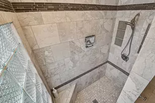 15209 Valentia Dr, Granger, IN 46530 - Photo 17
