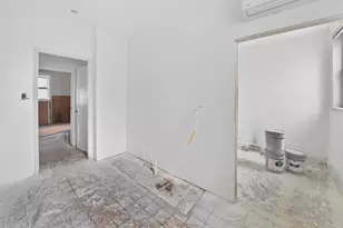 2520 Mishawaka Ave, South Bend, IN 46615 - Photo 11