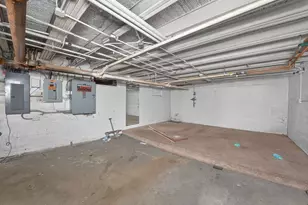 2520 Mishawaka Ave, South Bend, IN 46615 - Photo 21