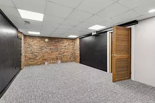 1122 Sussex Dr, South Bend, IN 46628 - Photo 21