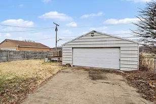 1122 Sussex Dr, South Bend, IN 46628 - Photo 23