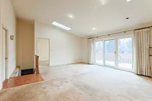 626 Rivers Edge Ct, Mishawaka, IN 46545 - Photo 5