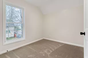 526 Leland Ave, South Bend, IN 46616 - Photo 13