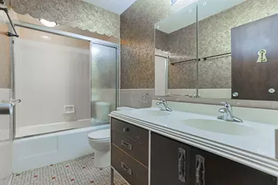 1605 E Jefferson Boulevard, South Bend, IN 46617 - Photo 19