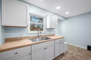 52236 Myrtle Ave, South Bend, IN 46637 - Photo 9